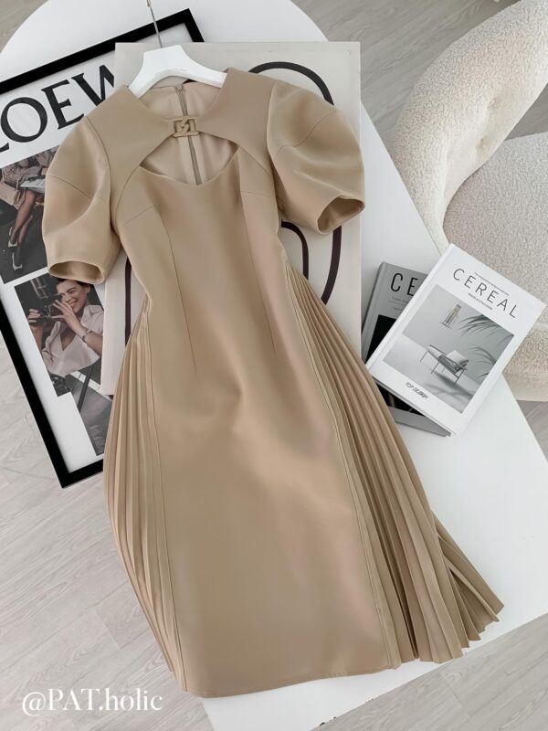 Đầm dập ly rể quạt phối eo